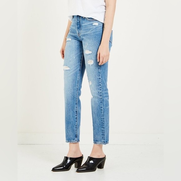 Levi’s Jeans Women's Size 27 Wedgie Icon Fit High-Waist Distressed Tapered Leg - Picture 11 of 16